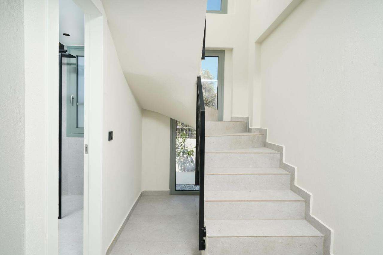 Azzure Luxury Suites Potos Exterior foto