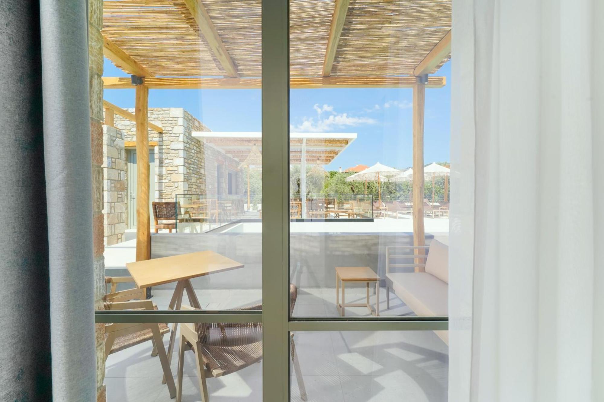 Azzure Luxury Suites Potos Exterior foto