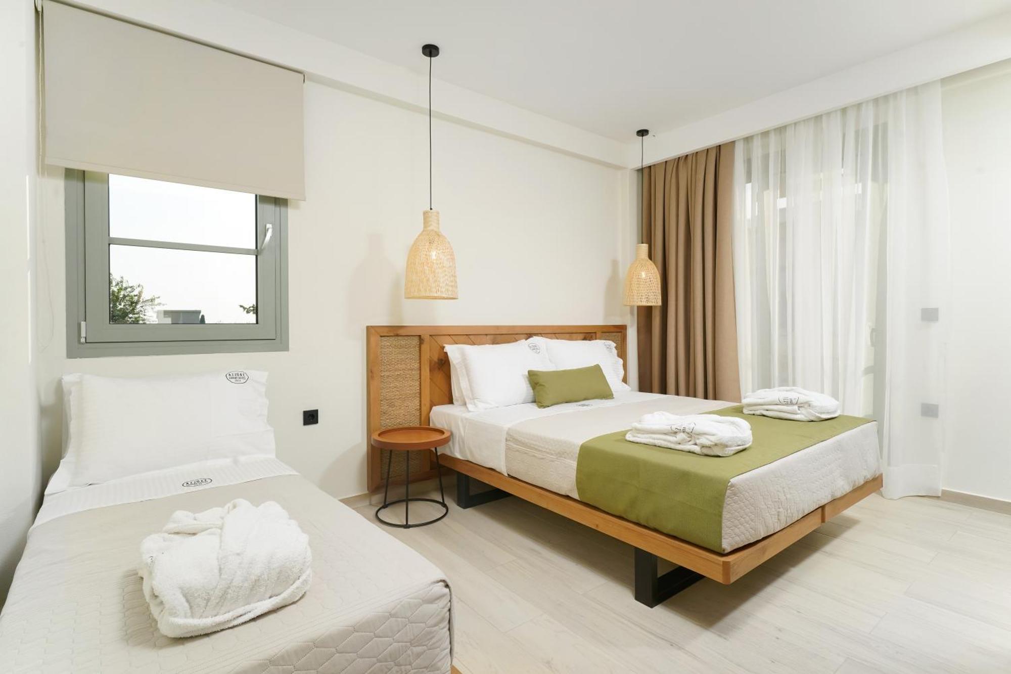 Azzure Luxury Suites Potos Exterior foto